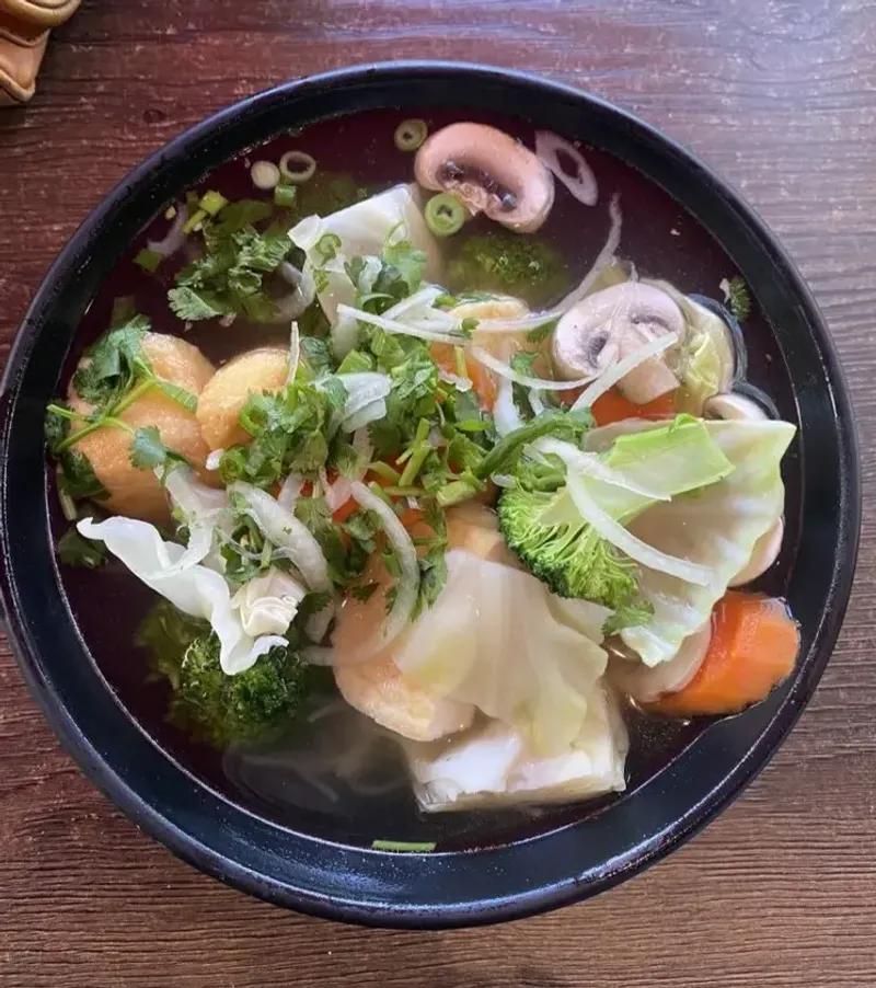 4. Vegan Phở